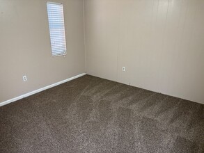 1943 Dawsey St in Tallahassee, FL - Building Photo - Building Photo