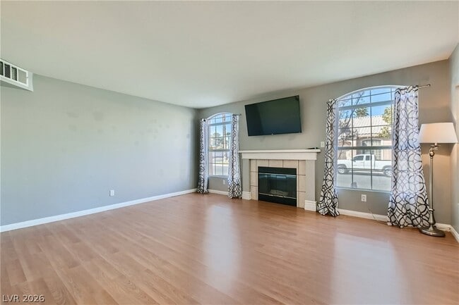 8473 Sewards Bluff Ave in Las Vegas, NV - Building Photo - Building Photo