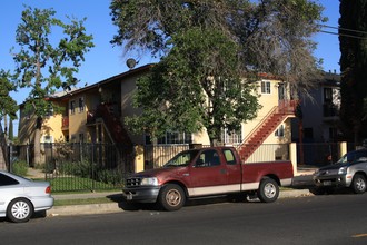 8150 Sepulveda Pl in Panorama City, CA - Building Photo - Building Photo