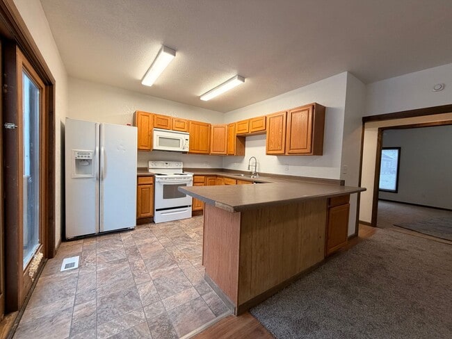 731 Pleasant St in Rockwell City, IA - Building Photo - Building Photo