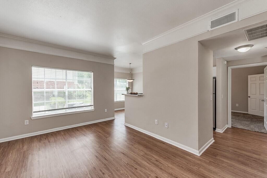 Vinings Apartments in Stafford, TX