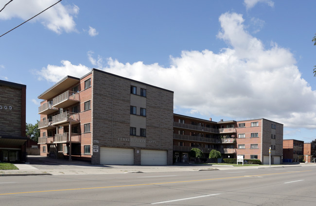 Fennell Plaza in Hamilton, ON - Building Photo - Primary Photo