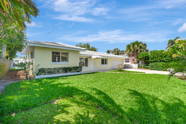 644 Shore Dr in Boynton Beach, FL - Building Photo - Building Photo
