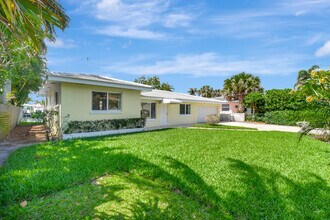644 Shore Dr in Boynton Beach, FL - Building Photo - Building Photo
