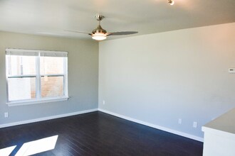1803 N Blackwelder Ave in Oklahoma City, OK - Building Photo - Building Photo