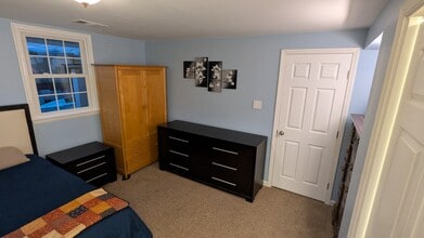 5716 Ottawa Rd in Centreville, VA - Building Photo - Building Photo