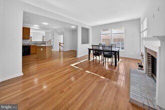 1700 Peach Blossom Ct in Bowie, MD - Building Photo - Building Photo