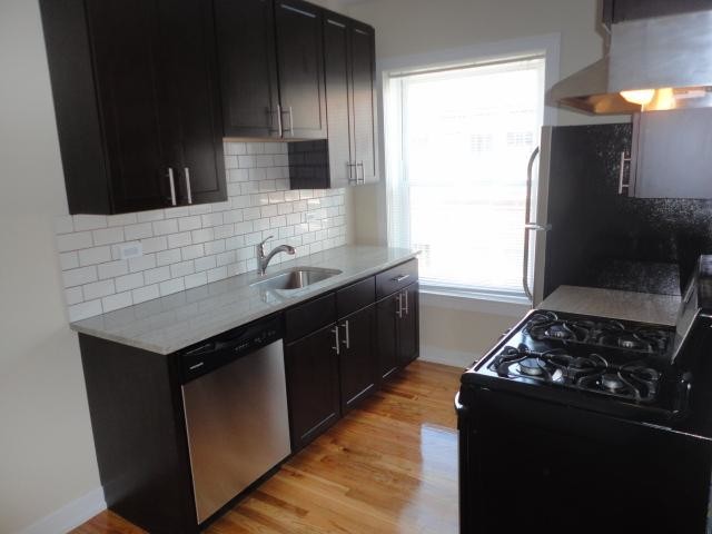 2010 W Foster Ave-Unit -3C in Chicago, IL - Building Photo