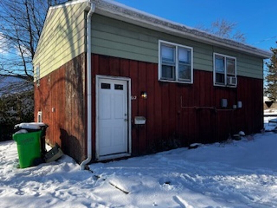 612 Lincoln Ave in Barberton, OH - Building Photo