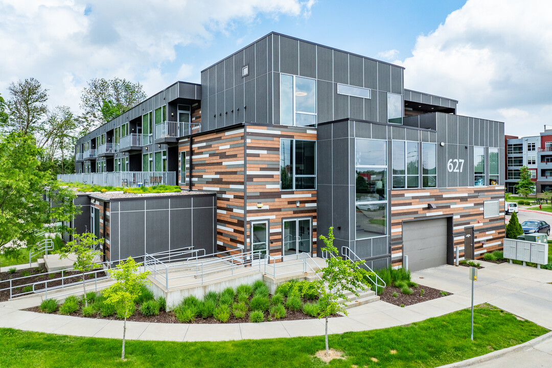 IA City Lofts in Iowa City, IA - Foto de edificio