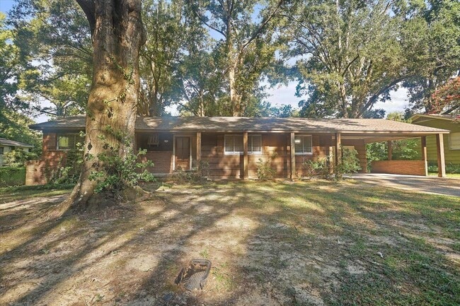 property at 111 Chiswick Cir