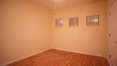 2505 San Gabriel in Austin, TX - Foto de edificio - Building Photo