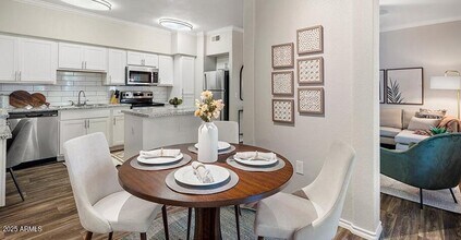 1802 W Maryland Ave-Unit -3 in Phoenix, AZ - Building Photo - Building Photo