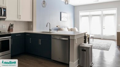 2550 Blackmon Dr in Decatur, GA - Foto de edificio - Building Photo