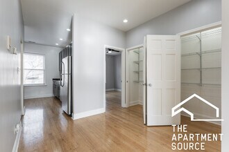 1012 W Sunnyside Ave in Chicago, IL - Building Photo - Building Photo
