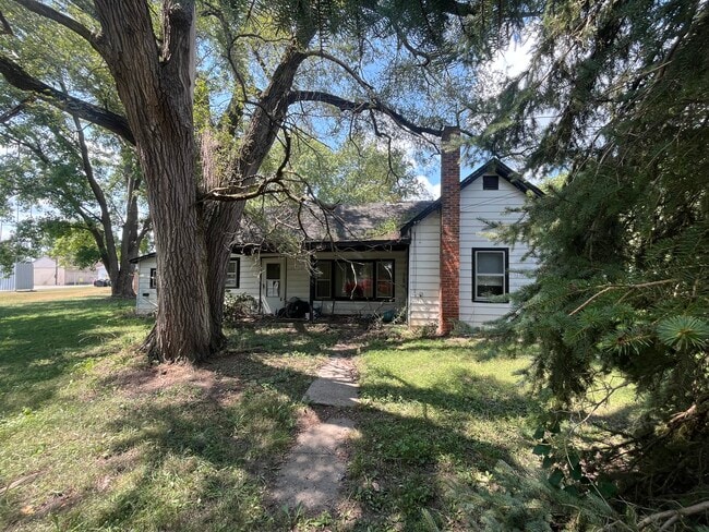 123 Grant St in Potomac, IL - Building Photo - Building Photo