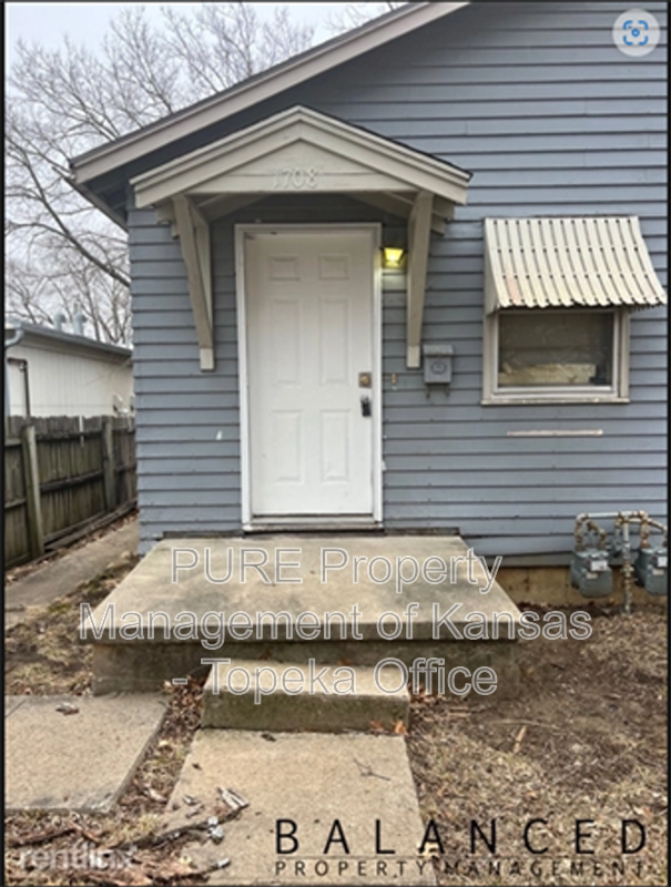 property at 1708 SW Washburn Ave