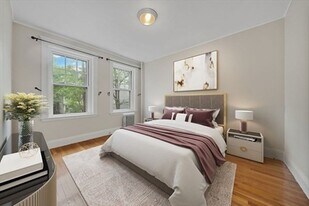 1 Crawford St in Cambridge, MA - Building Photo