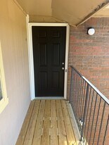 616 S Mt Carmel St in Wichita, KS - Building Photo