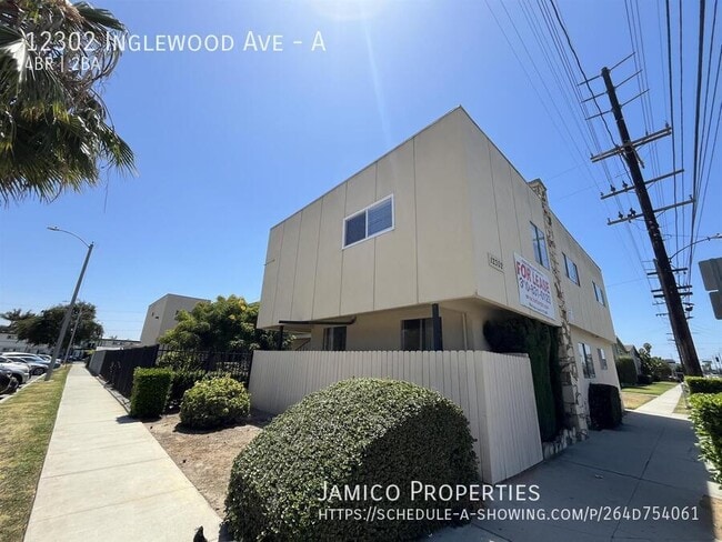 property at 12302 S Inglewood Ave