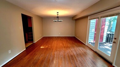 2302 Boulder Run Ct in Richmond, VA - Building Photo - Building Photo