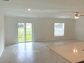 20400 Laverne Ave in Port Charlotte, FL - Foto de edificio - Building Photo