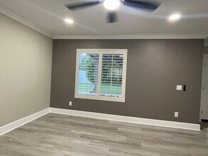 30357 Twain Dr in Menifee, CA - Foto de edificio - Building Photo