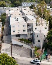 Andrita Apartments in Los Angeles, CA - Building Photo - Building Photo