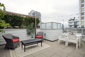 388 Kootenay St in Vancouver, BC - Building Photo - Building Photo