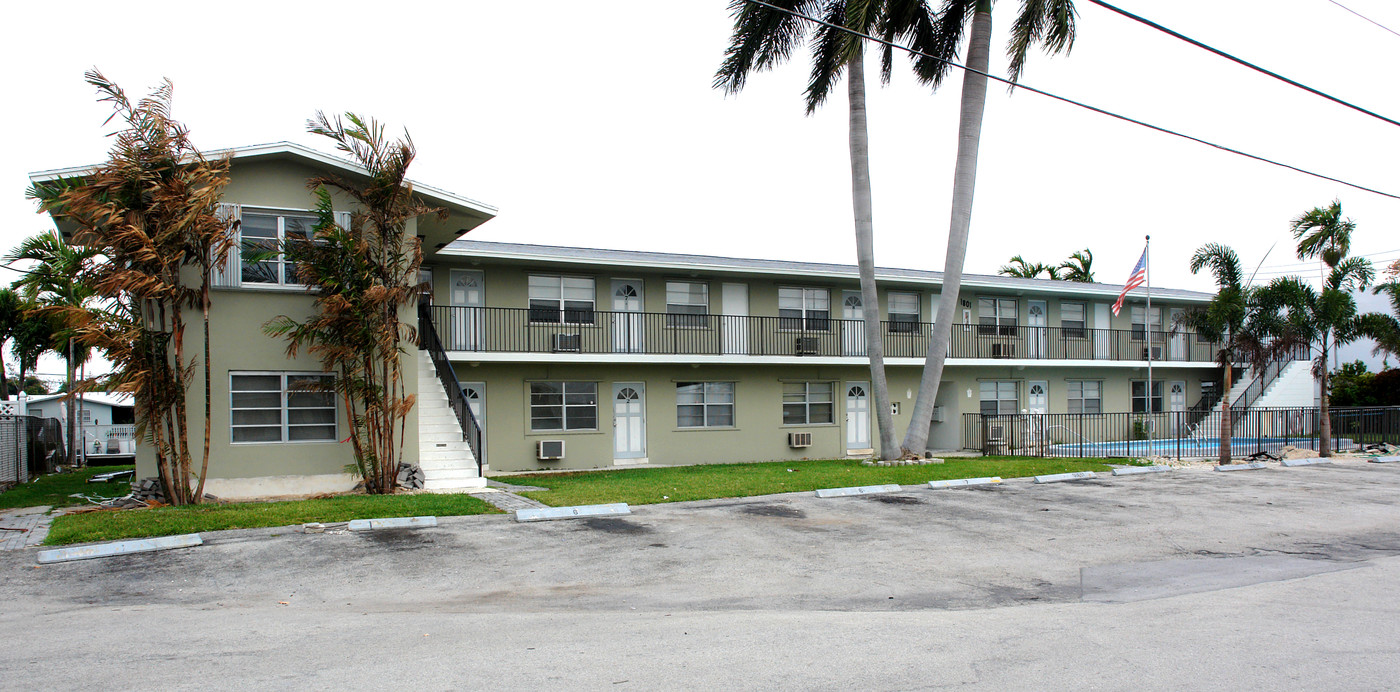 1801 SE 4th St in Pompano Beach, FL - Building Photo