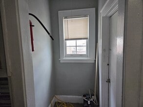 575 Stuyvesant Ave, Unit 1st floor in Irvington, NJ - Building Photo - Building Photo