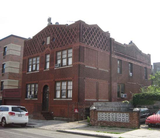 Sherlock in Brooklyn, NY - Foto de edificio