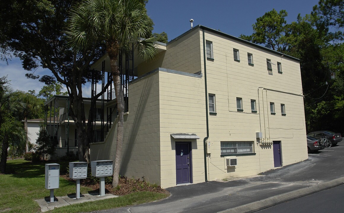 University Park Studios in Gainesville, FL - Building Photo