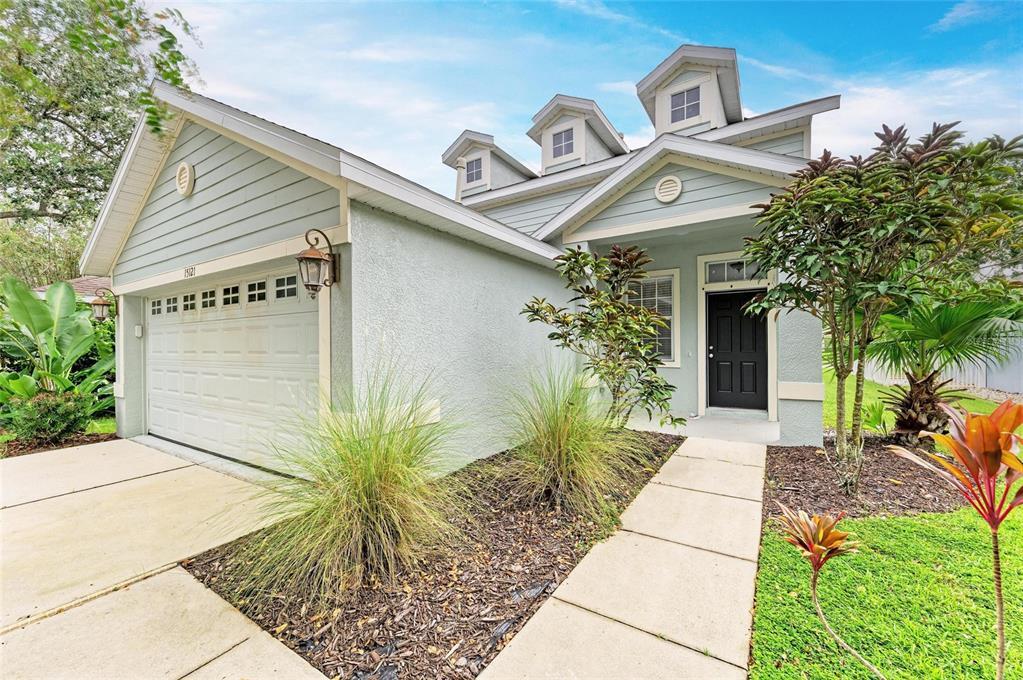 15121 Searobbin Dr in Lakewood Ranch, FL - Building Photo