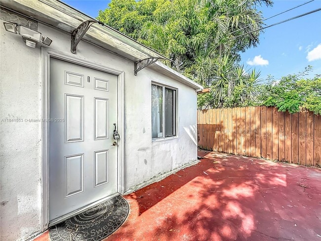 property at 1110 N 58th Ave