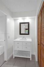 15070 SW 49th Ln in Miami, FL - Building Photo - Building Photo