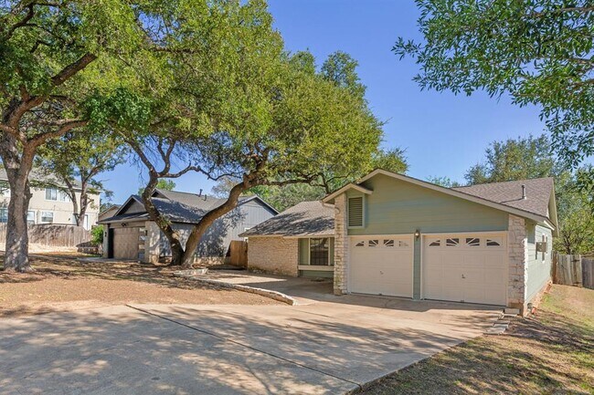 2923 Norfolk Dr in Austin, TX - Foto de edificio - Building Photo