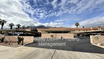 400 N Sunrise Way in Palm Springs, CA - Building Photo