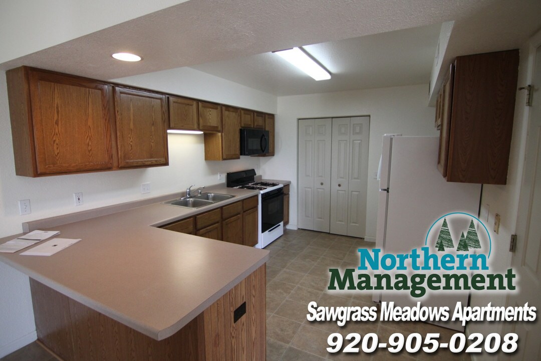 Sawgrass in Manitowoc, WI - Building Photo