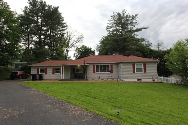 property at 140 Jensen Rd