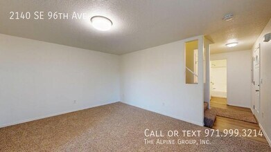 2140 SE 96th Ave in Portland, OR - Building Photo - Building Photo