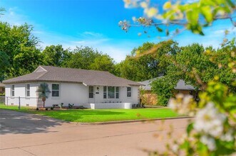 804 Haggard St in Plano, TX - Building Photo - Building Photo