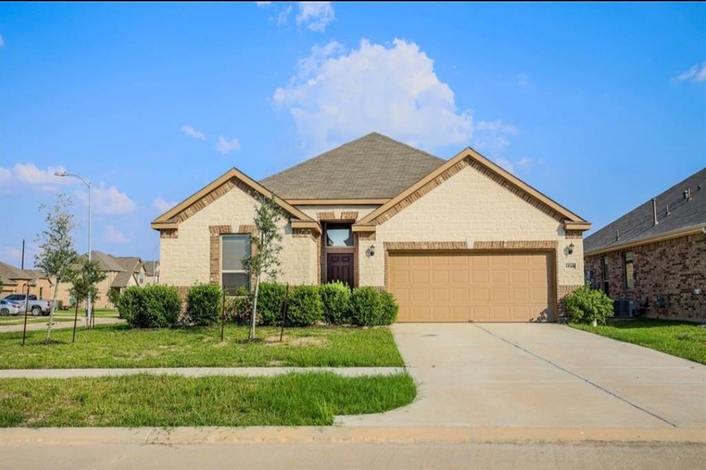 1738 Anna Crk Dr in Richmond, TX - Building Photo