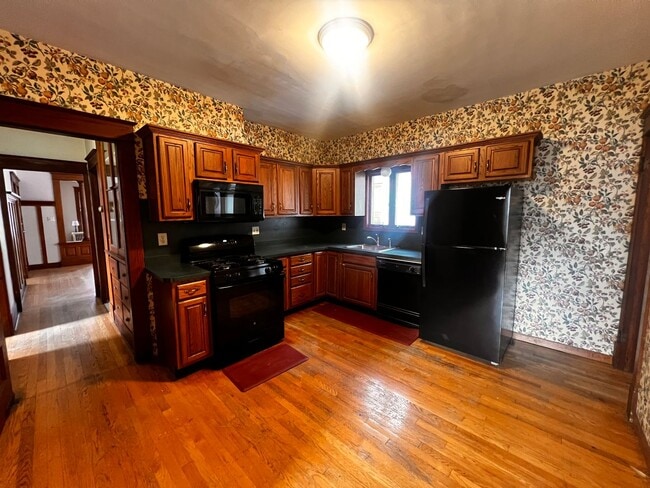 64 Summit Ave in Albany, NY - Building Photo - Building Photo