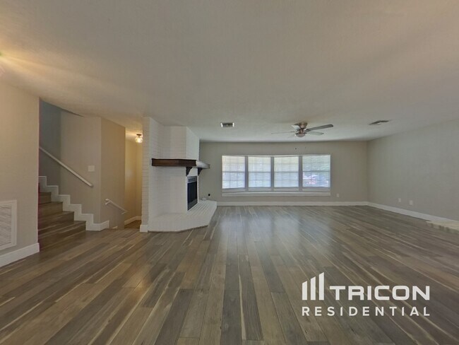 10 Suncrest Dr in Safety Harbor, FL - Foto de edificio - Building Photo