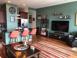 65 E Monroe St, Unit 4318 in Chicago, IL - Building Photo - Building Photo