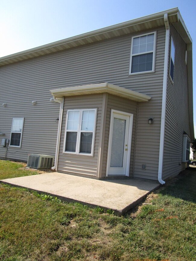 3240 Wind River Cir in Columbia, MO - Building Photo - Building Photo