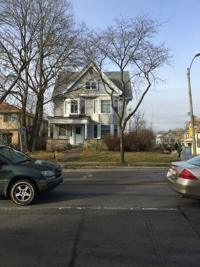 property at 2863 N Downer Ave