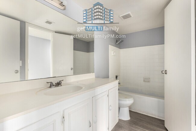 2413 W Hazelwood St in Phoenix, AZ - Building Photo - Building Photo