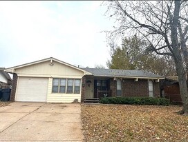 5316 S Briarwood Dr in Oklahoma City, OK - Building Photo